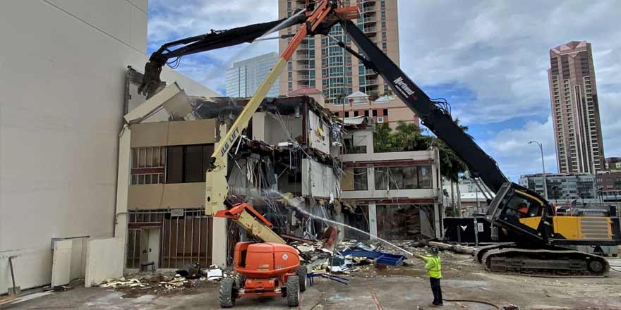 Construction crews demolish the building at 800 S. King St., the former location of Straub’s Physical Therapy and Occupational Health services, in May 2023. Construction crews demolish the building at 800 S. King St., the former location of Straub’s Physical Therapy and Occupational Health services, in May 2023.