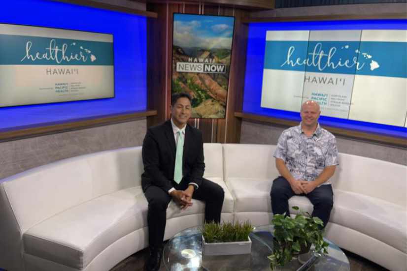 Dr. Joseph Kipta on the set of Hawaii News Now with anchor, Steve Uyehara, to discuss stroke symptoms for Stroke Awareness Month.